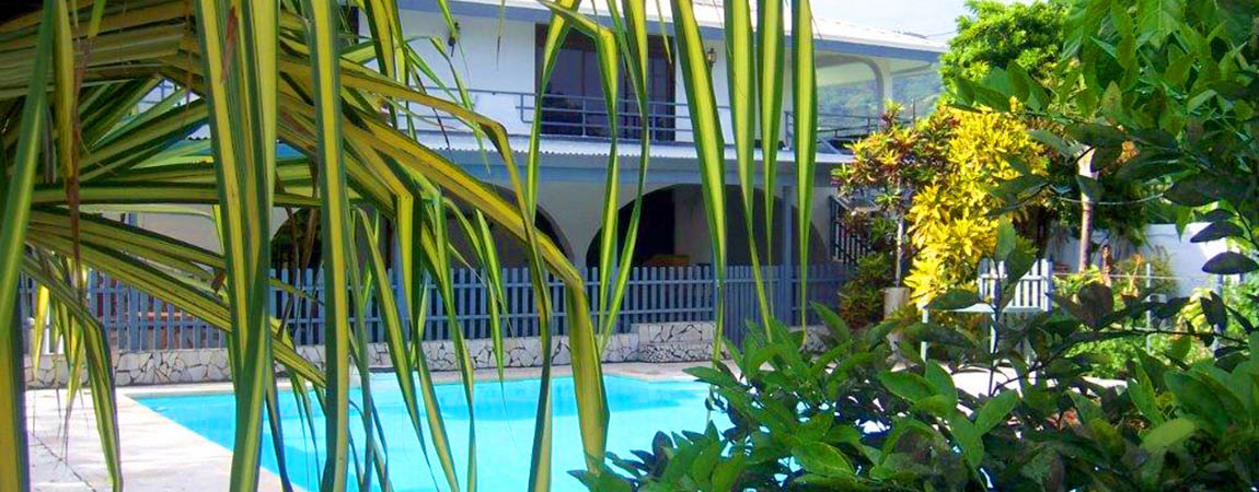 Tahiti : Jardin de la pension Ahitea Lodge